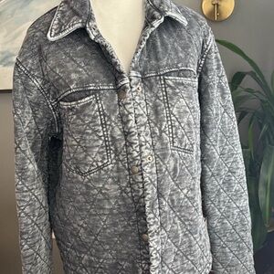 Quilted charcoal shacket size medium- SOFT